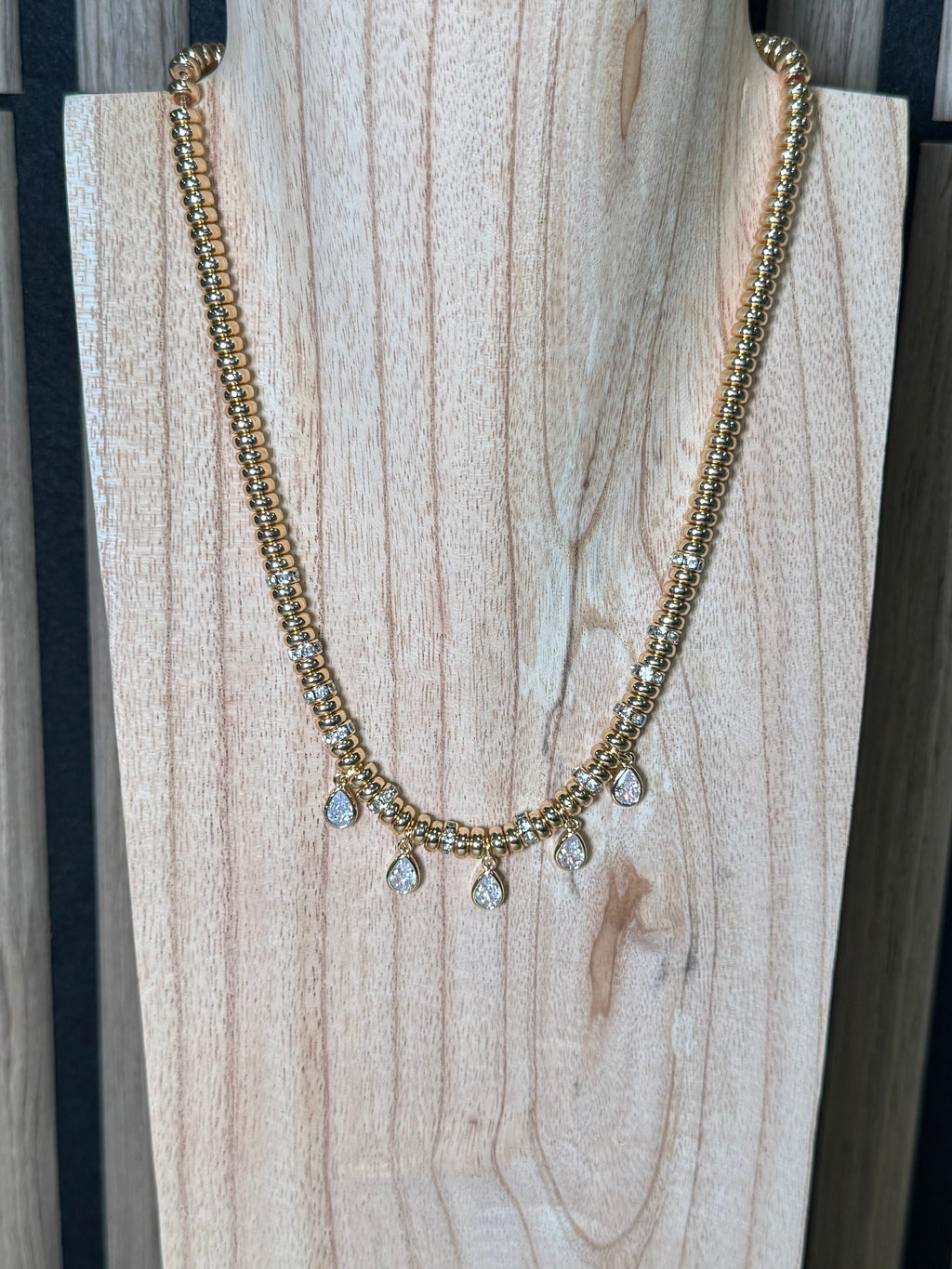 Collier Nava